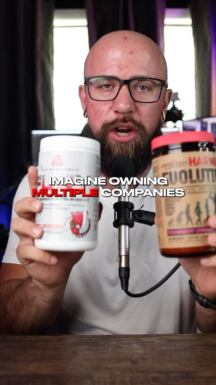 How do you manage preworkouts in different brands owned by the same person? Well we think @dougmillerpro does a great job differentiating his two “big scoop” pres from @corenutritionals and @armsracenutrition