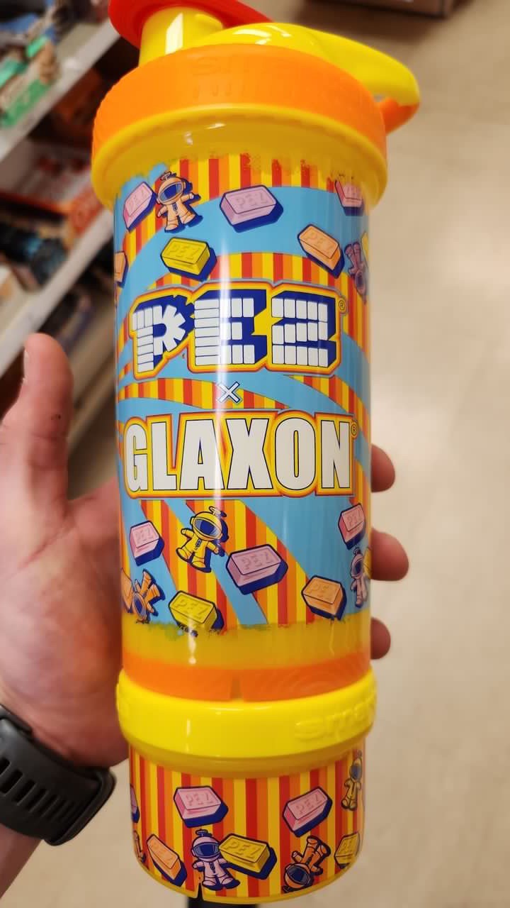 @iamglaxon x @pezcandyusa at @gnclivewell !